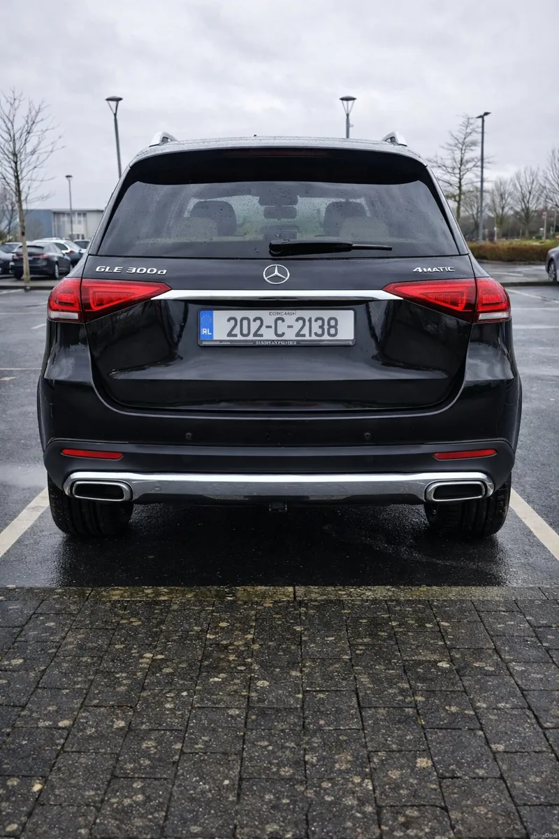 Mercedes GLE 300D - Image 3