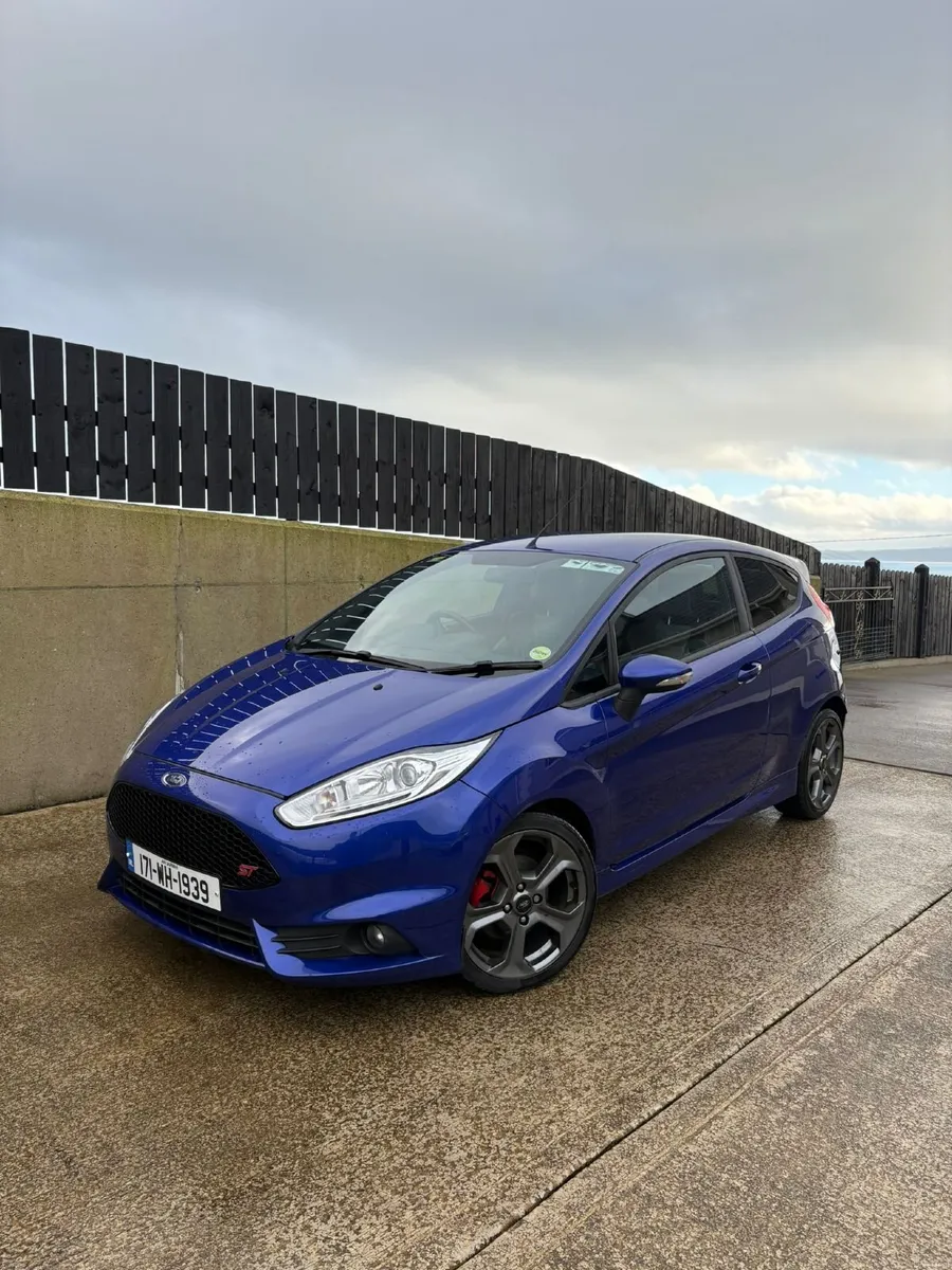 Ford Fiesta 2017 - Image 1