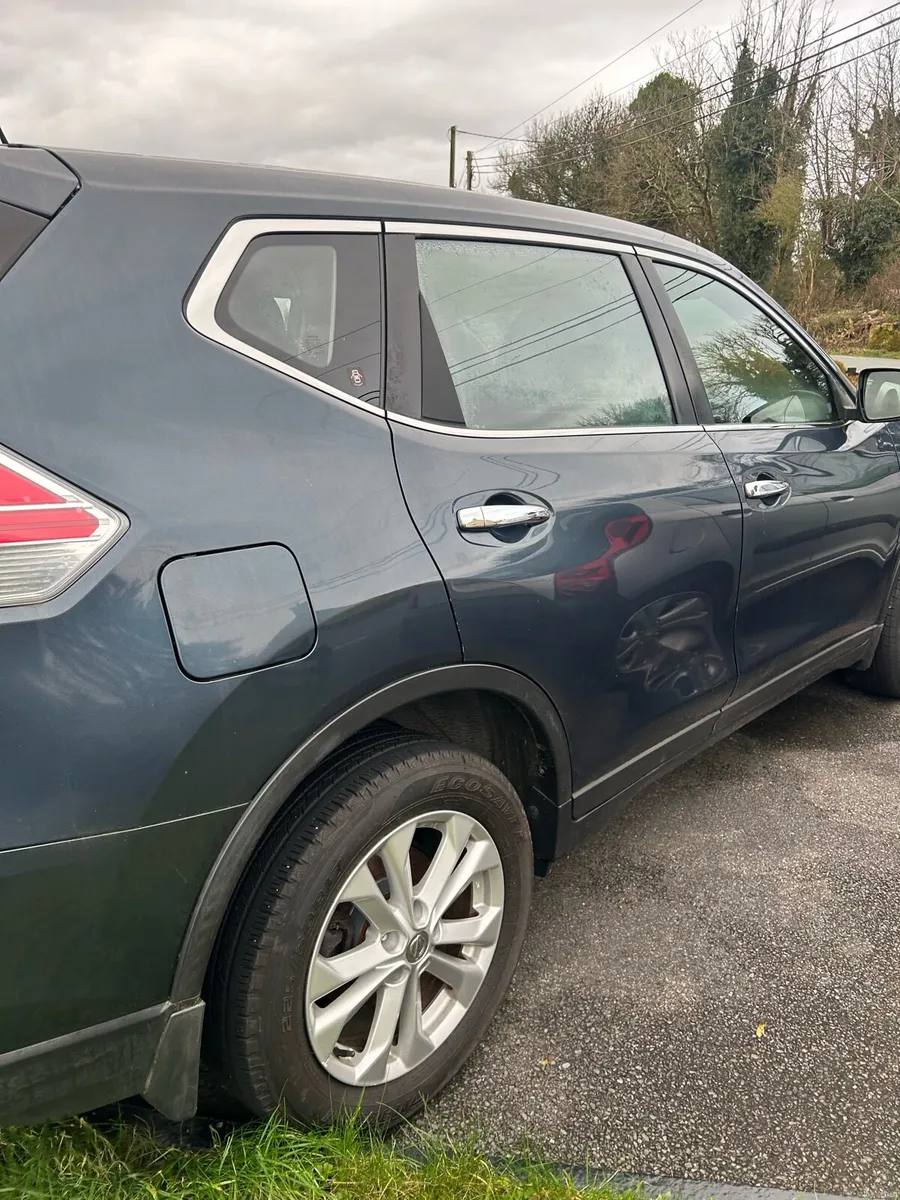 For sale 2016 Nissan x trail diesel 7 seater - Image 4