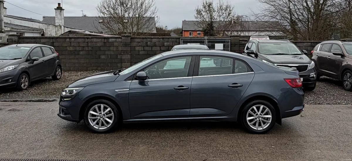 17 Renault Megane 1.5 Nct&Tax - Image 4