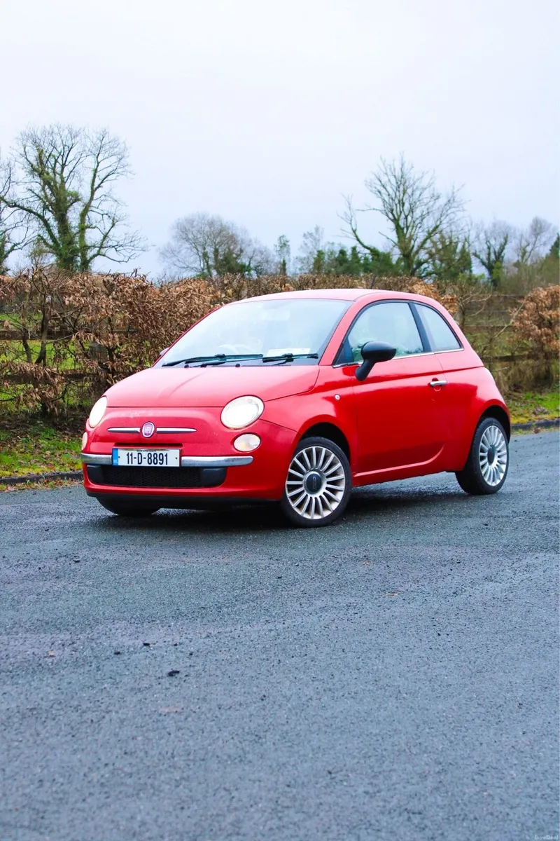 2011 Fiat 500 - Image 1