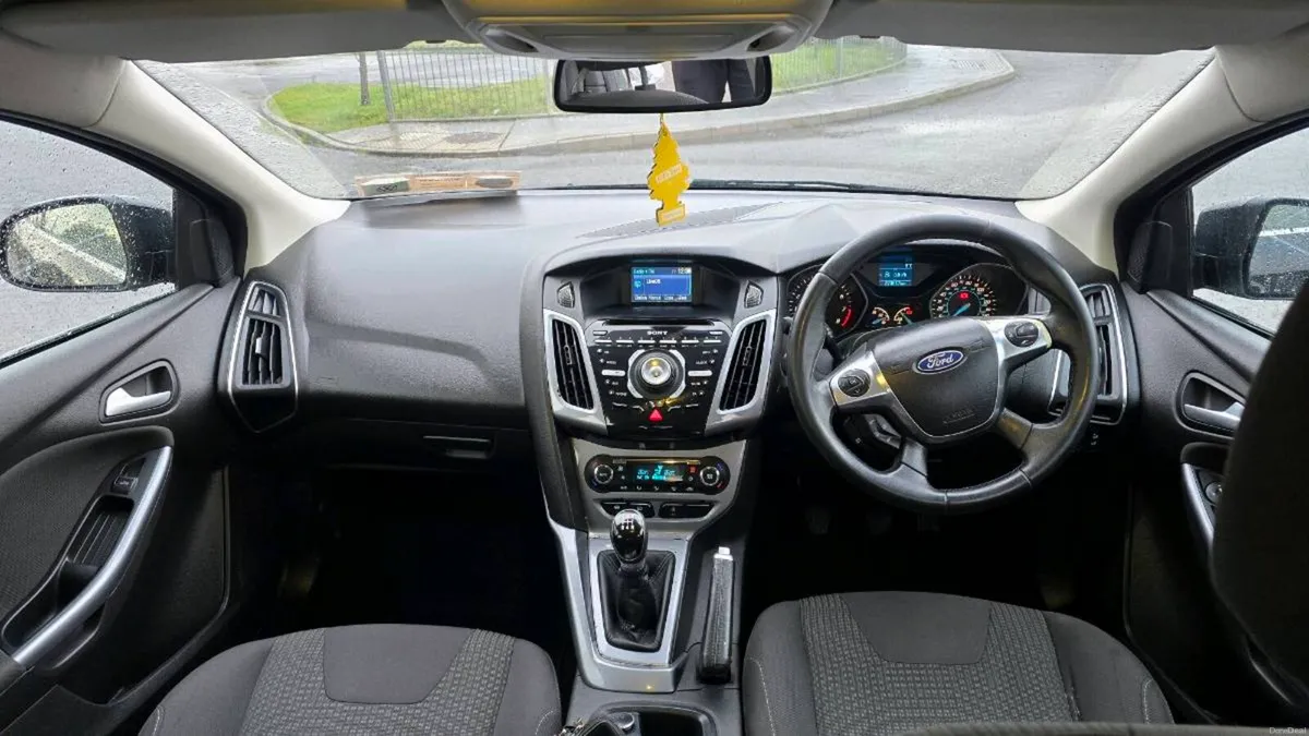 2013 Ford focus ecoboost 1.0 petrol Titanium - Image 3