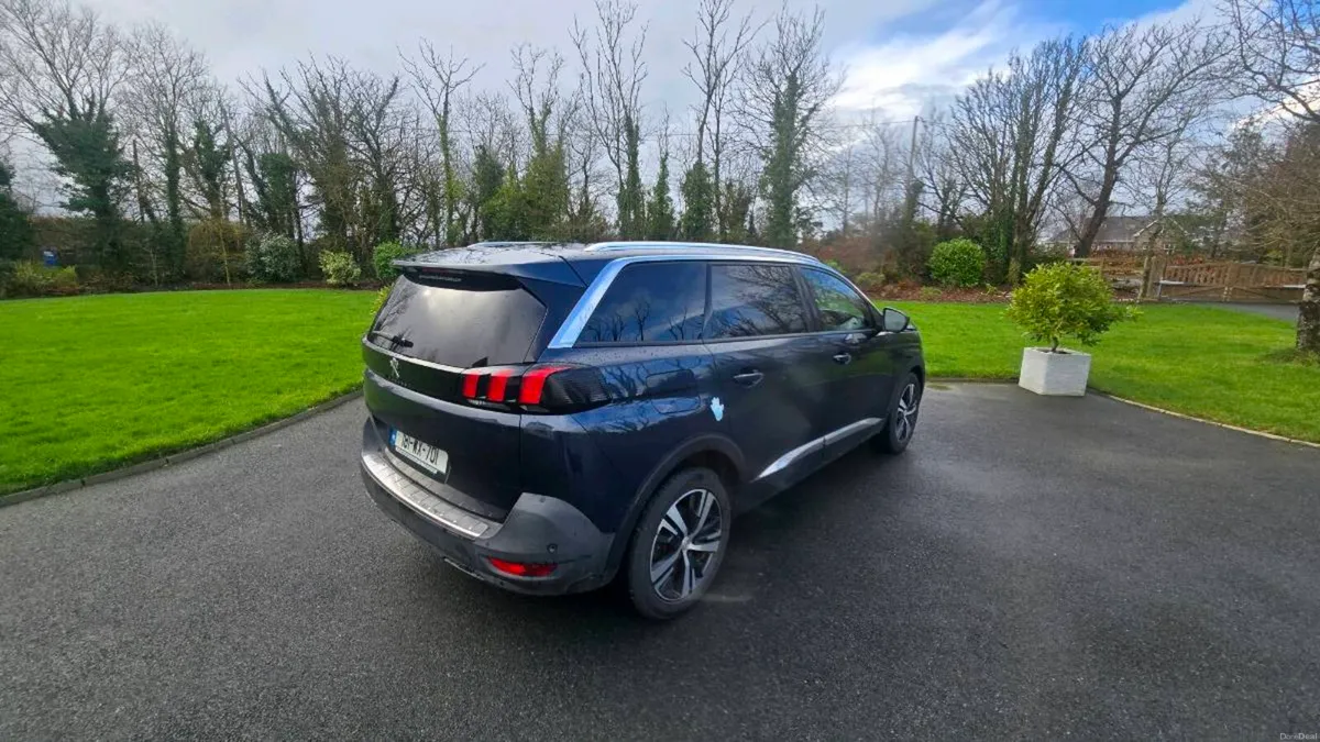 2018 Peugeot 5008

ALLURE 1.6 BLUE HDI 120 4 - Image 4