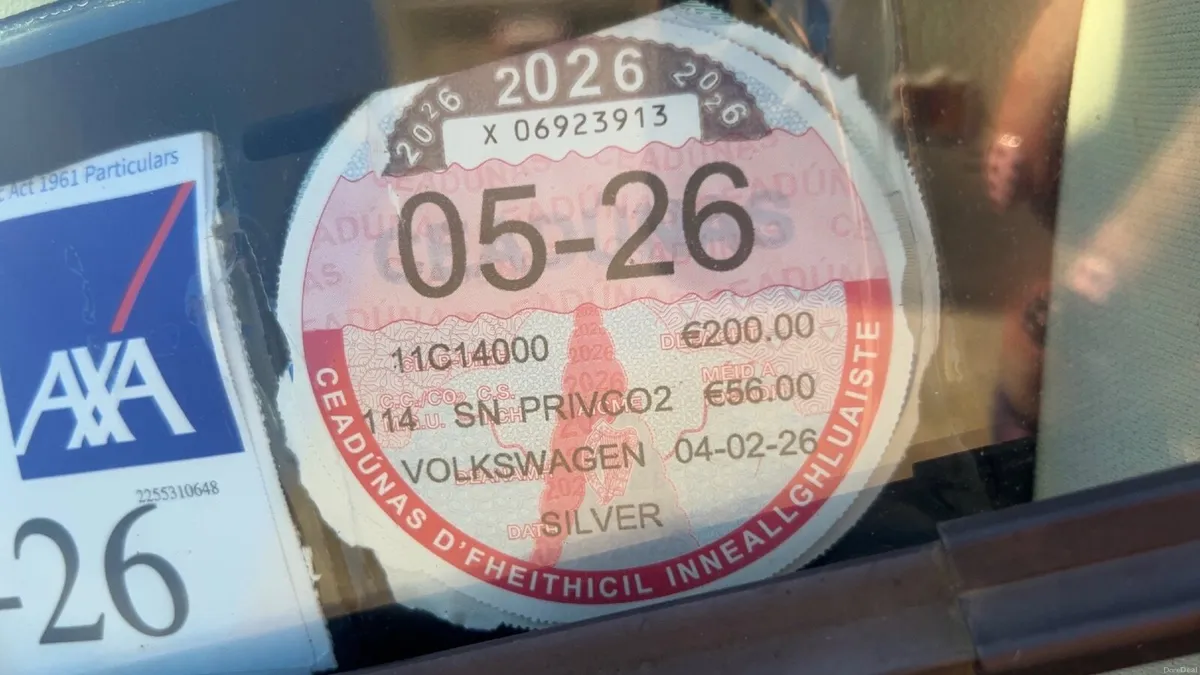 Volkswagen Passat 2011 - Image 3