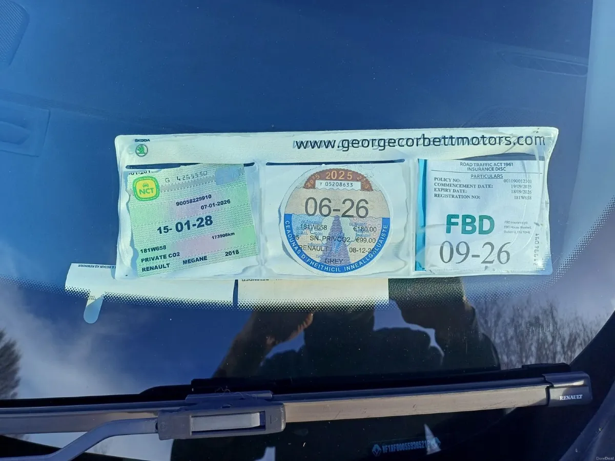 Renault Megane 2018 GT line sports tourer - Image 3