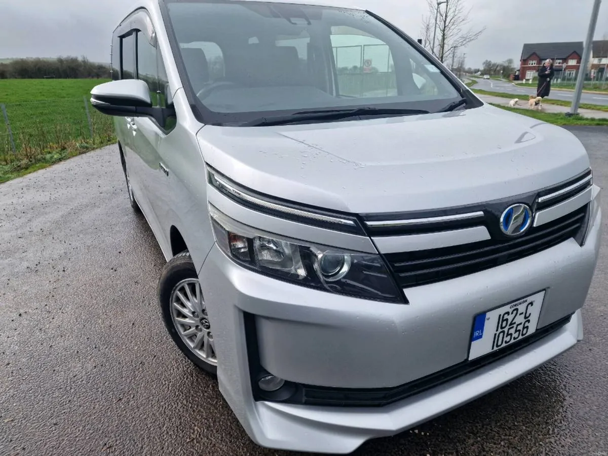 2016 Toyota Voxy 1.8L Hybrid 7 seater 112k km - Image 4