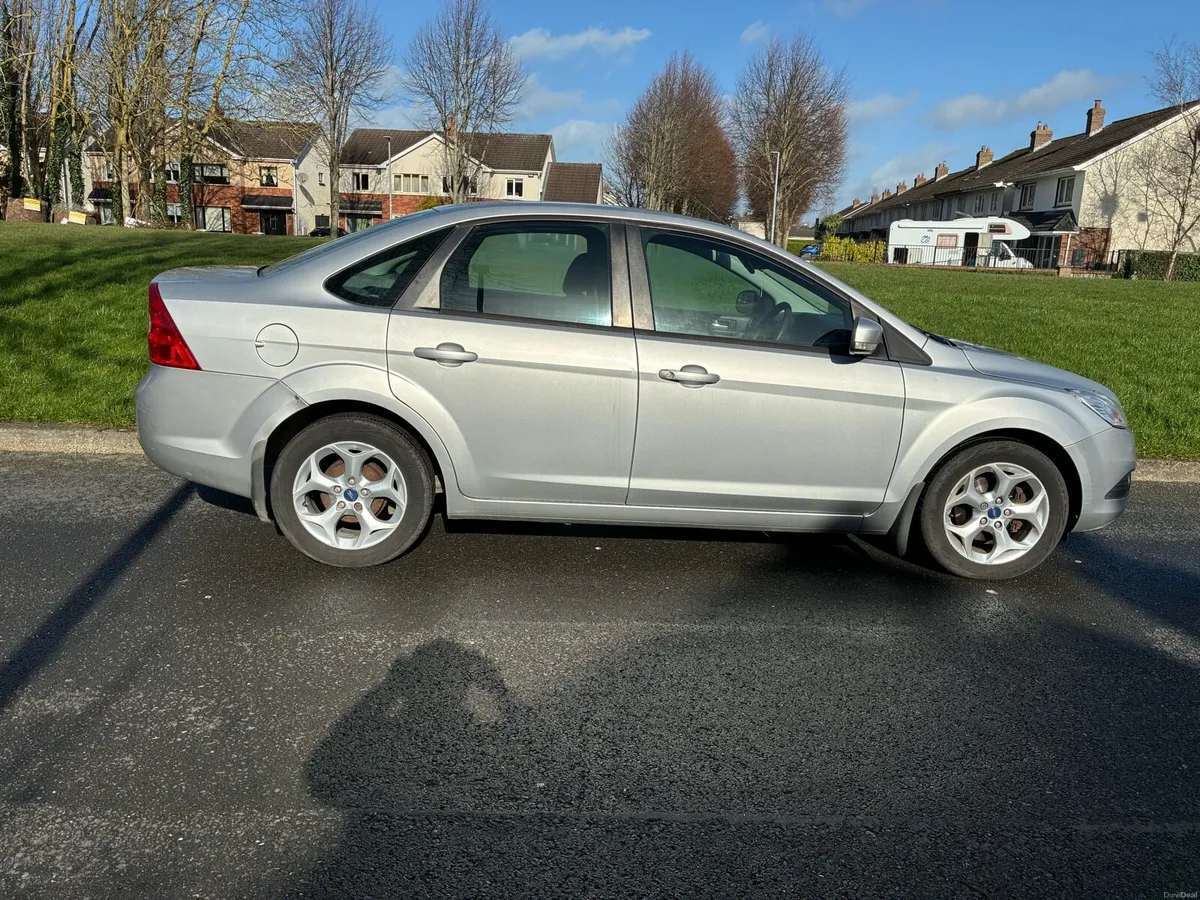 FORD FOCUS 1.6 Dsl LOW MiLEAGE IMMACULATE - Image 4