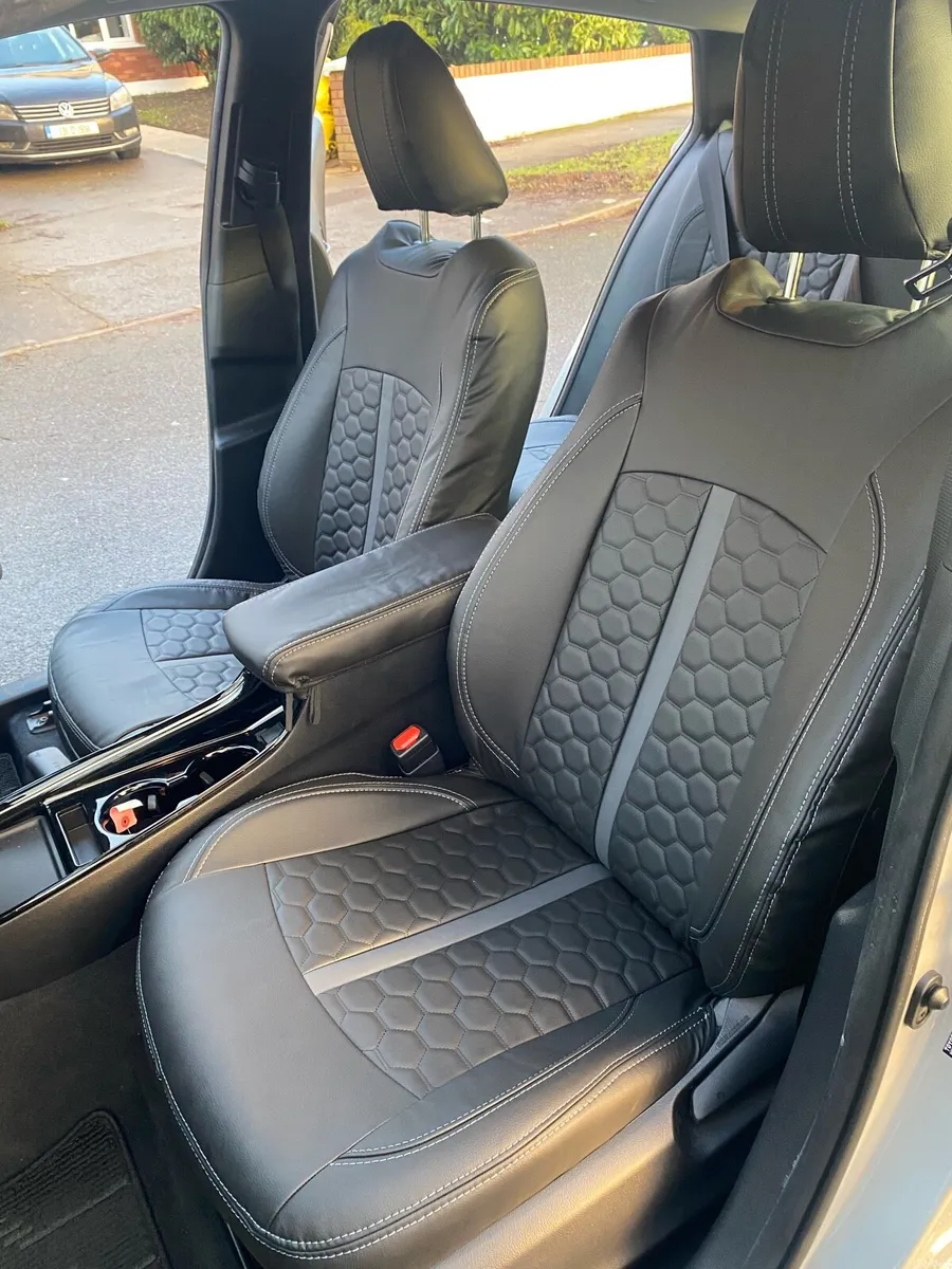 🚗 For Sale – Toyota Prius 2020/2 🚗 - Image 3