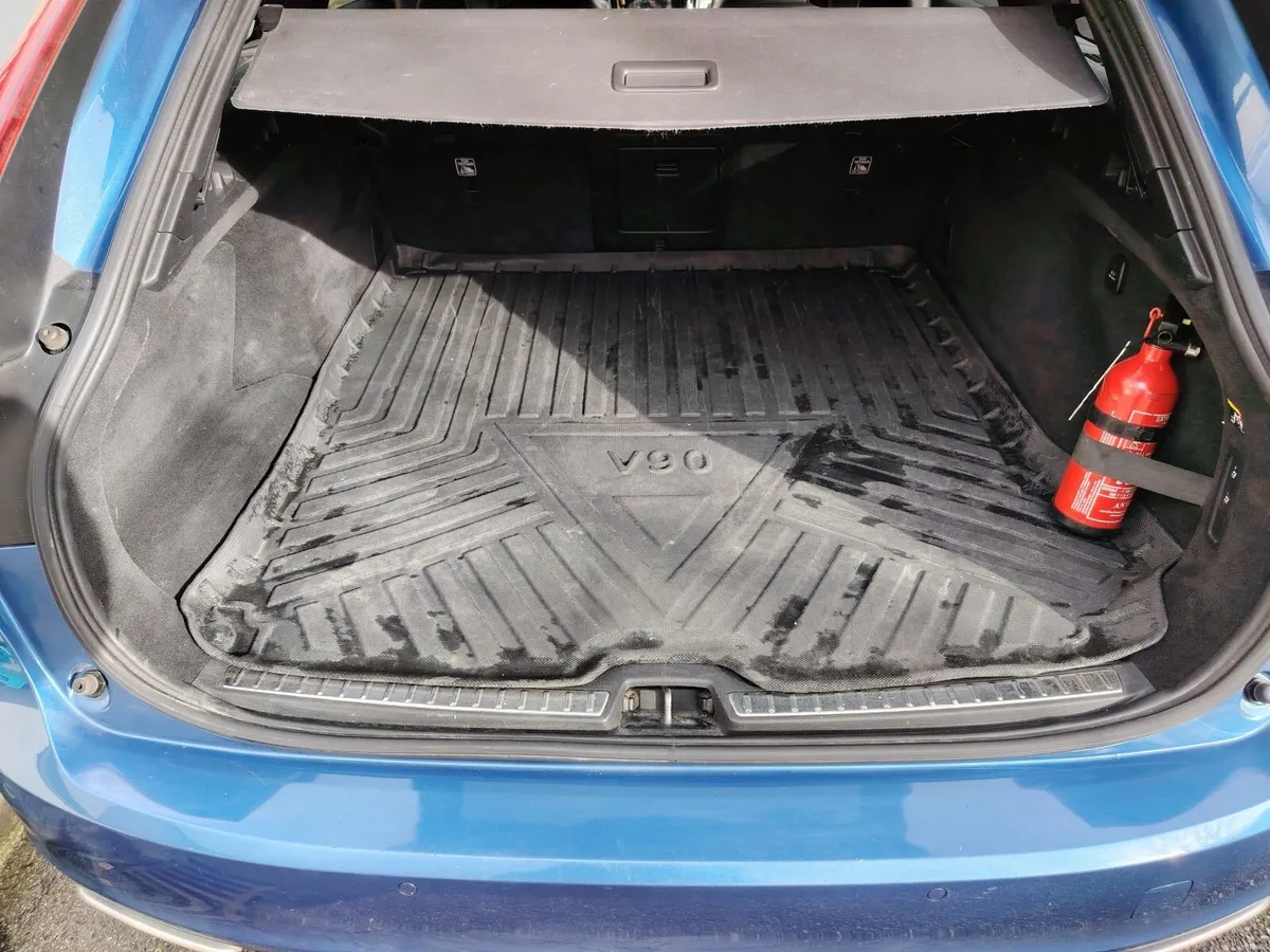 Volvo V90 2017 - Image 2