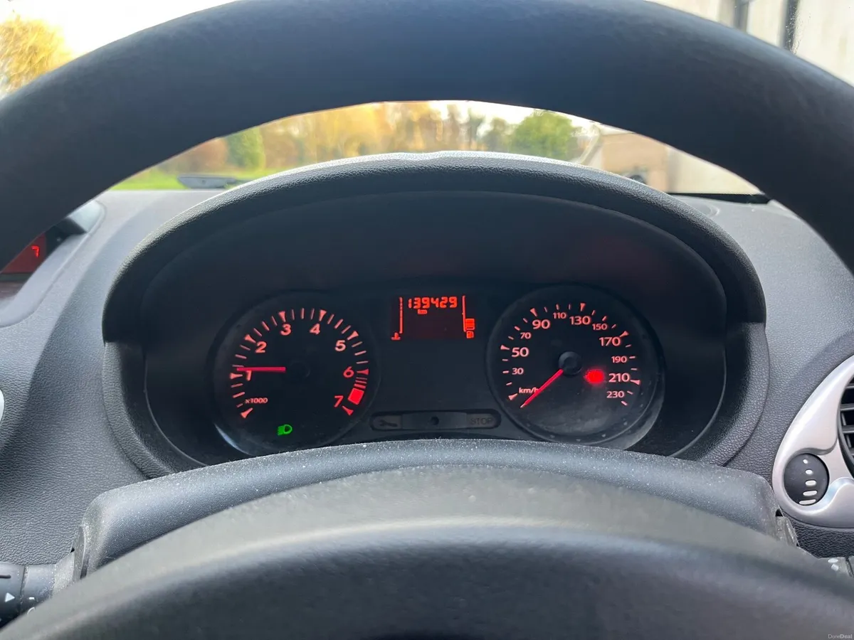 Renault Clio 2012 - Image 4