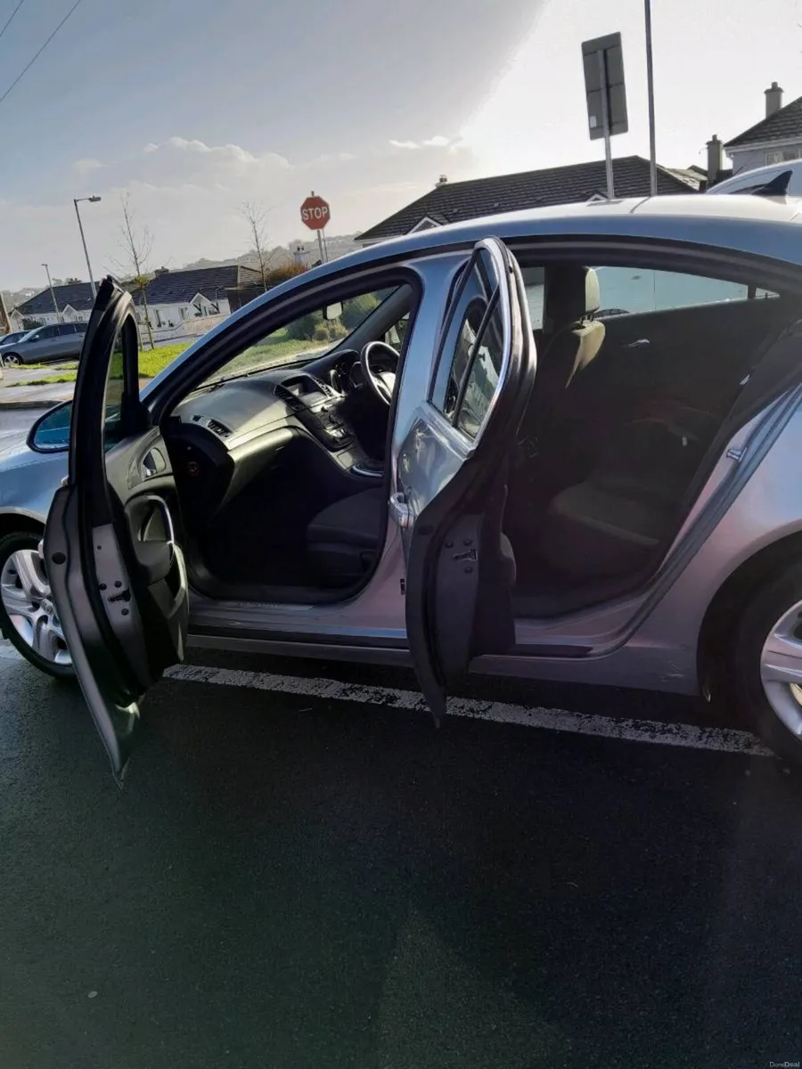 Vauxhall Insignia 2012 CDTI Exclusiv - Image 3