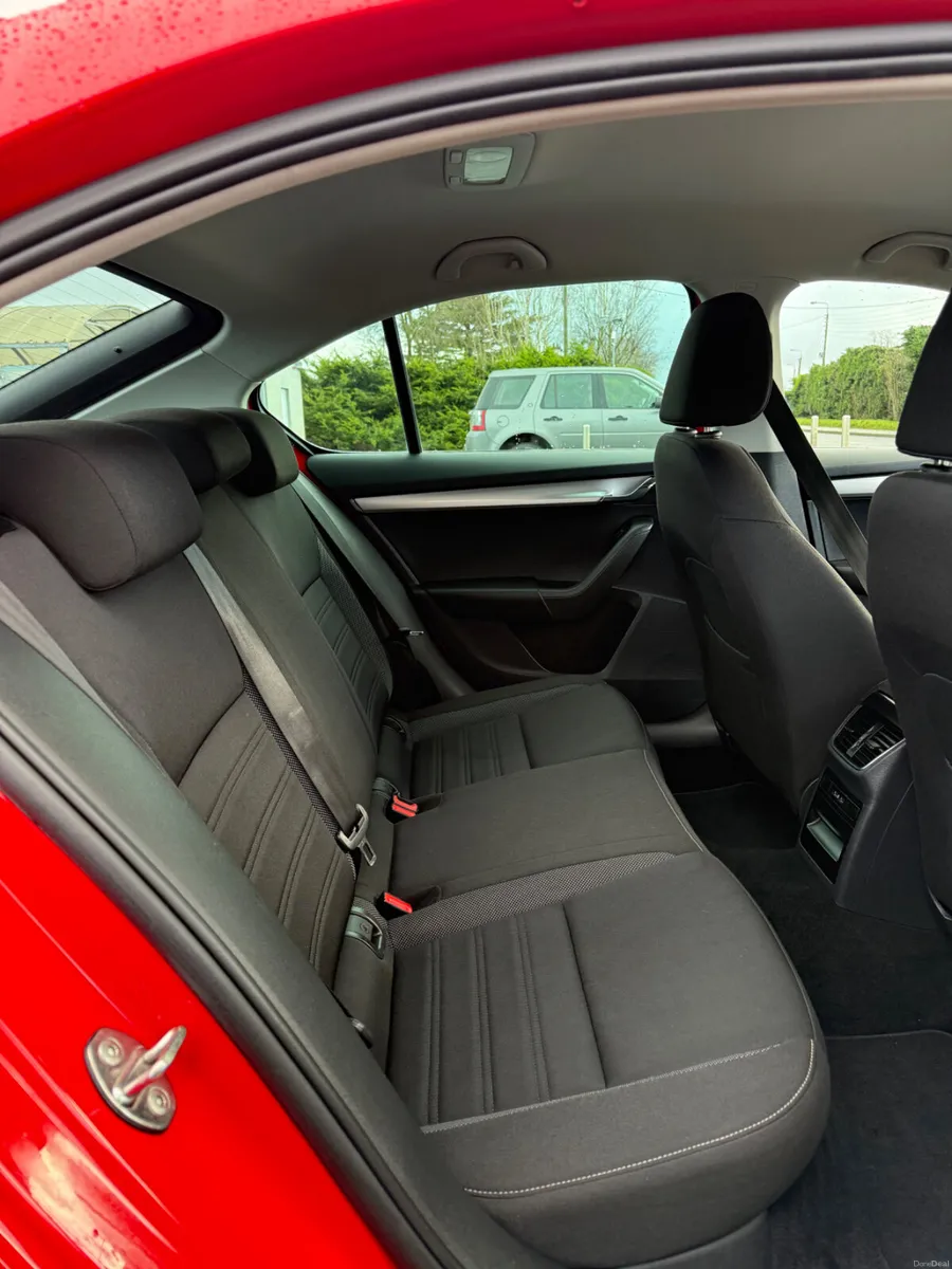 191 Skoda Octavia 1.6 TDi - Image 6