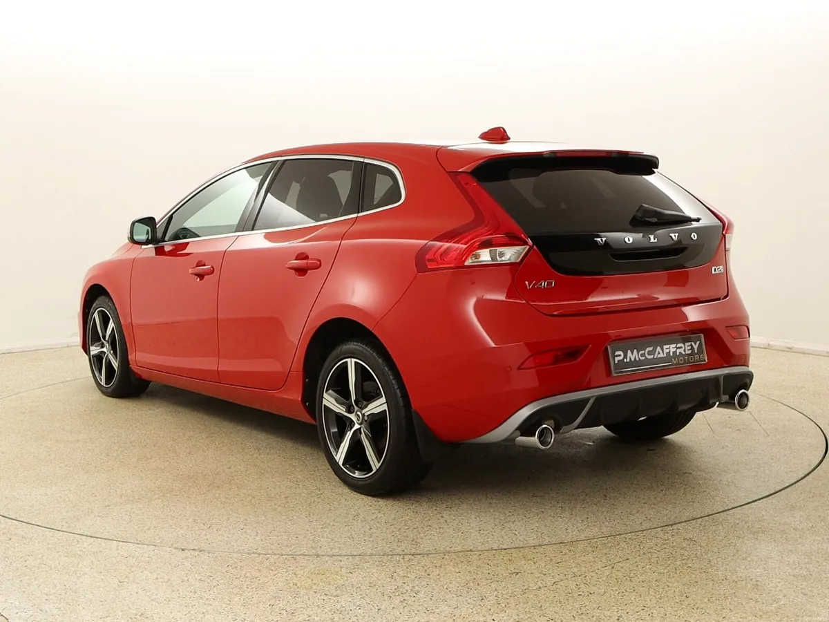 2016 VOLVO V40 2.0 D2 R DESIGN 120 BHP - Image 5