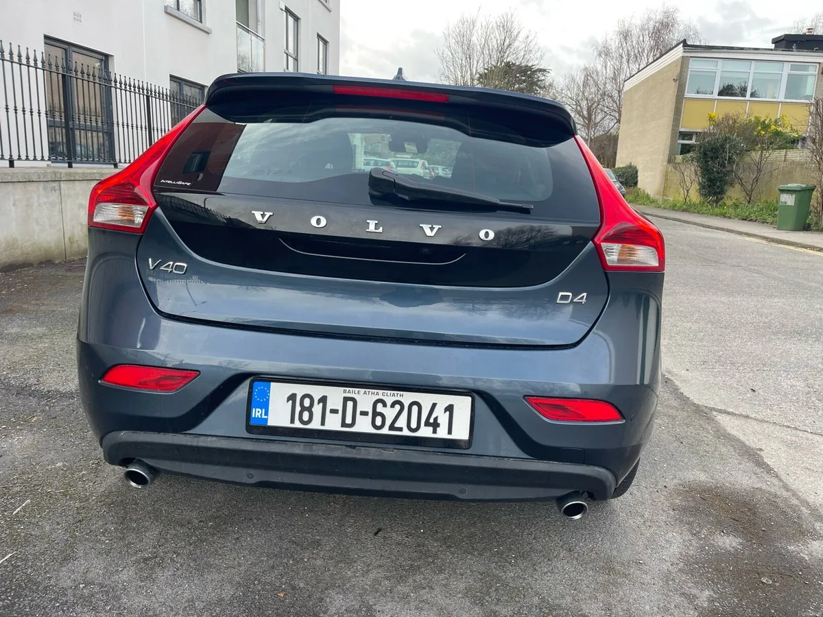 VOLVO V40 2018 D4 2.0L Diesel - Image 4