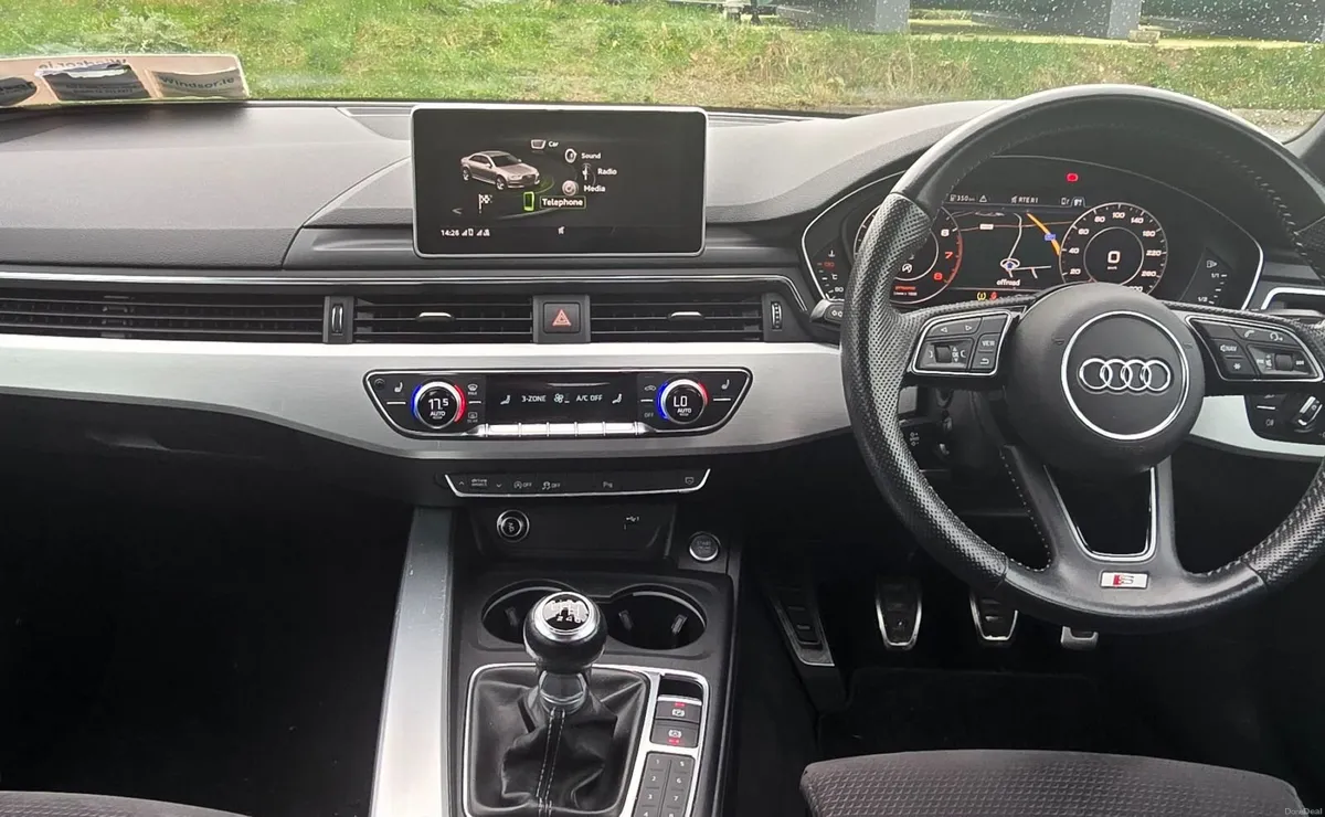 Audi A4 2018 - Image 4