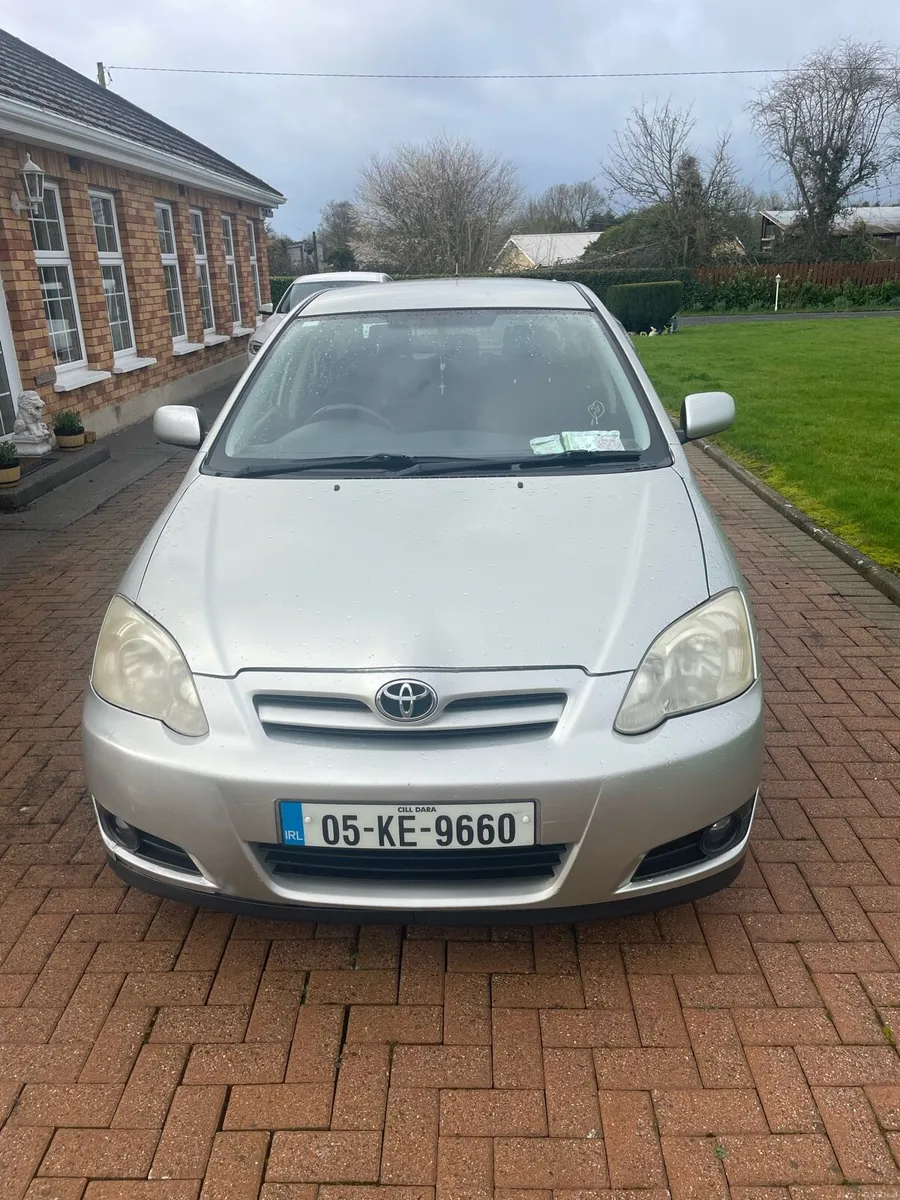 Toyota Corolla - Image 2