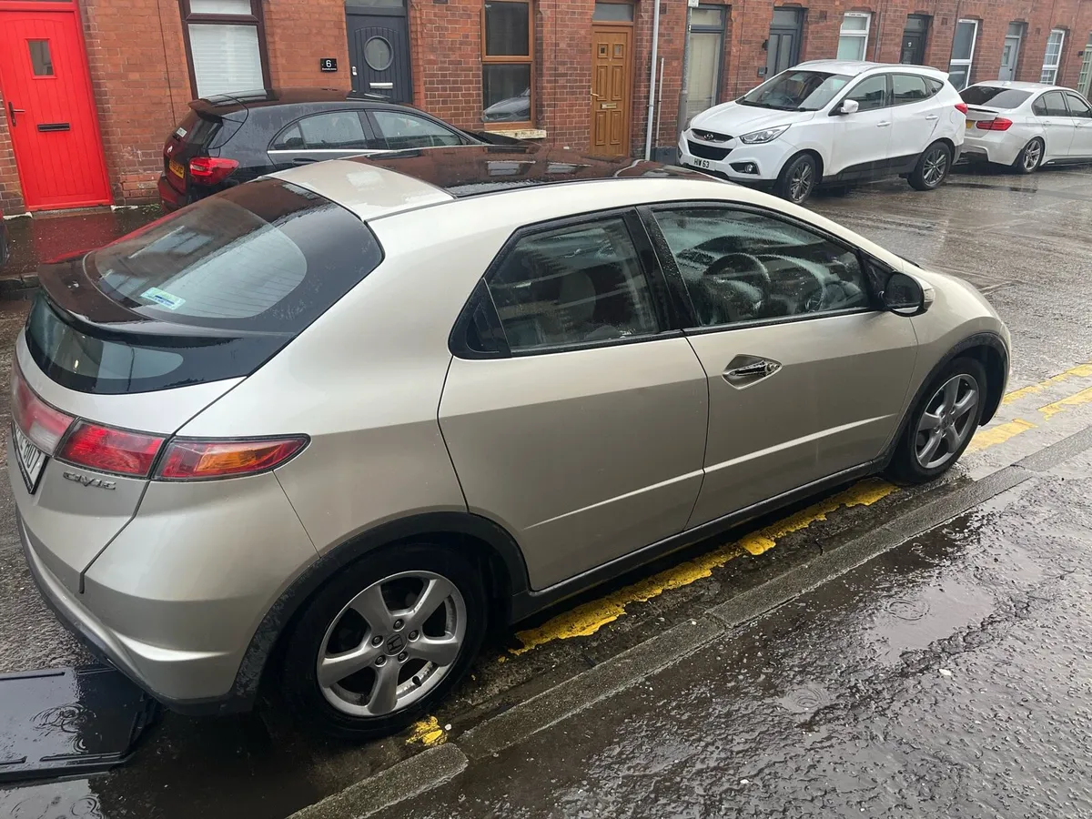 Honda Civic 1.8 ES 5dr 2007 NCT until 09-26 - Image 4