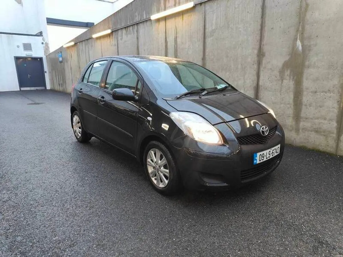 2009 Toyota Yaris Automatic NCT & TAXED - Image 4