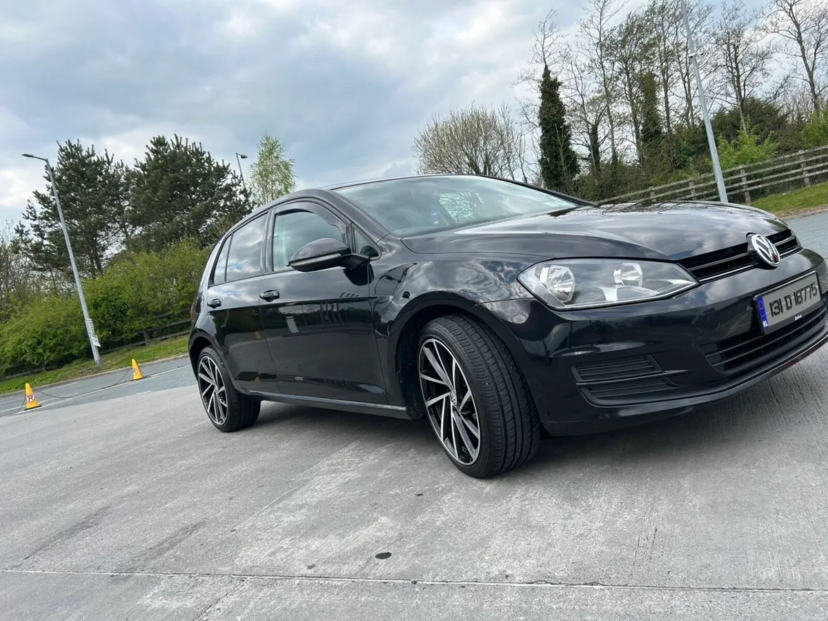 Volkswagen Golf - Image 4