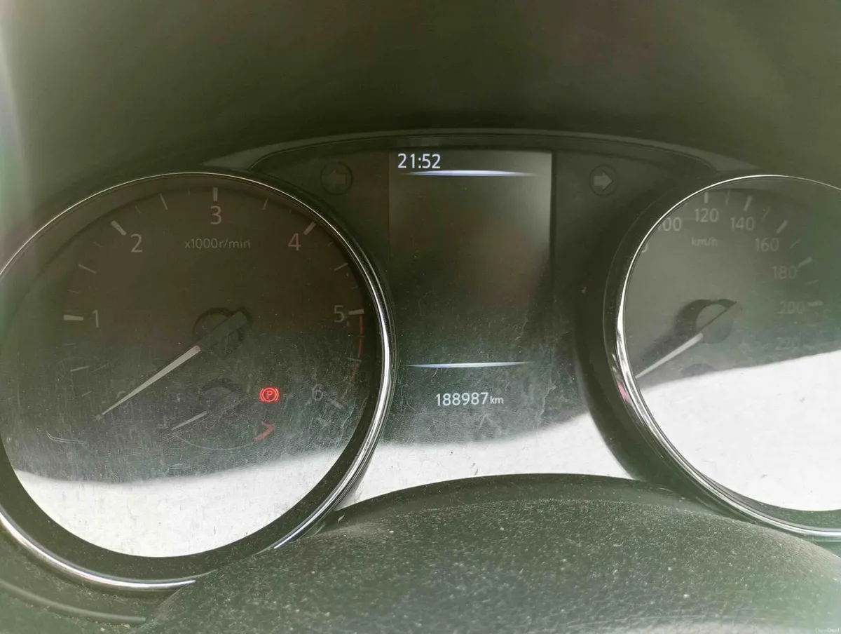 Nissan Qashqai 2015 1.5 Diesel SV Safety Pack - Image 2