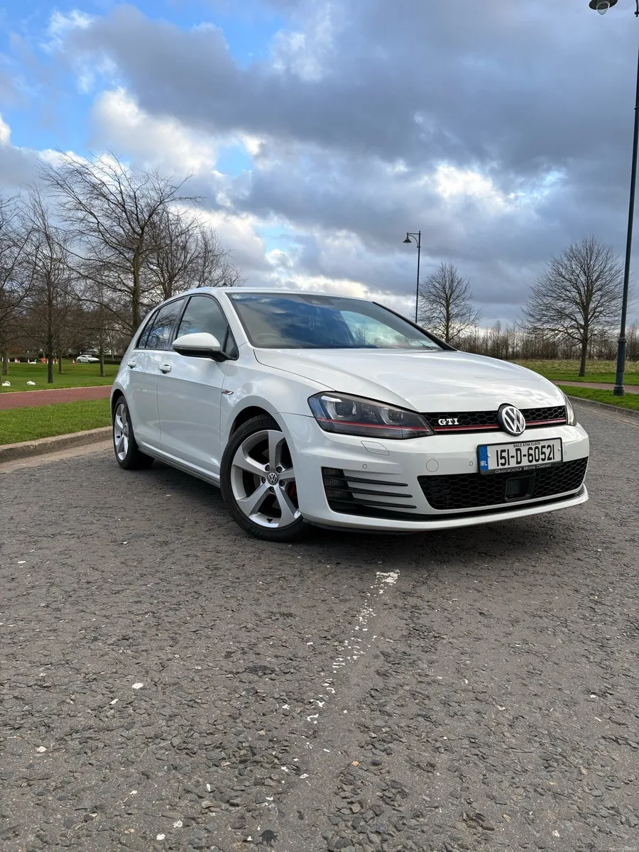 Volkswagen Golf Gti 2.0 TSI DSG - Image 1