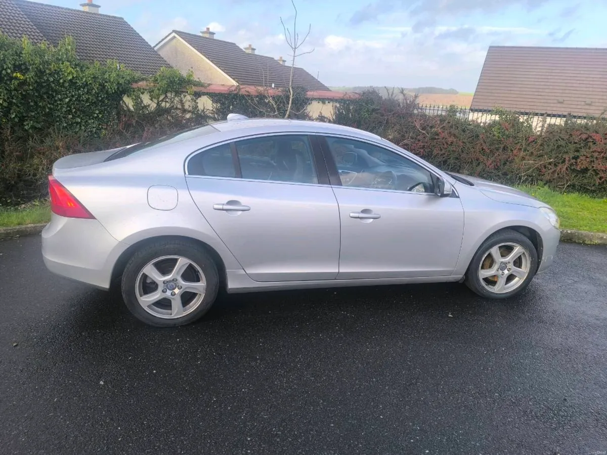 Volvo S60 2012 - Image 3