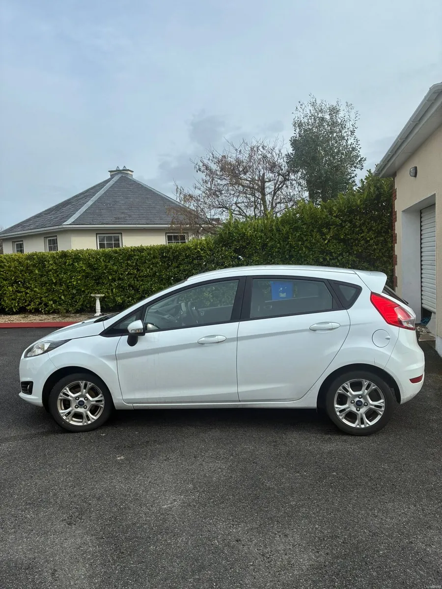 Ford Fiesta - Image 2