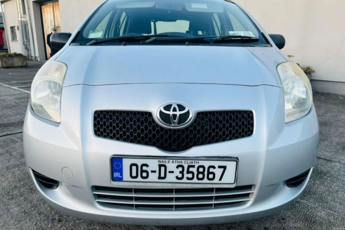 Toyota Yaris 2006 - Image 1