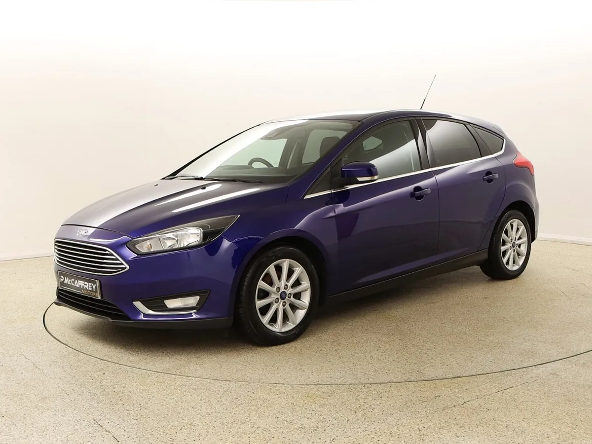 2015 FORD FOCUS ZETEC 1.5 TDCI 120 BHP - Image 3