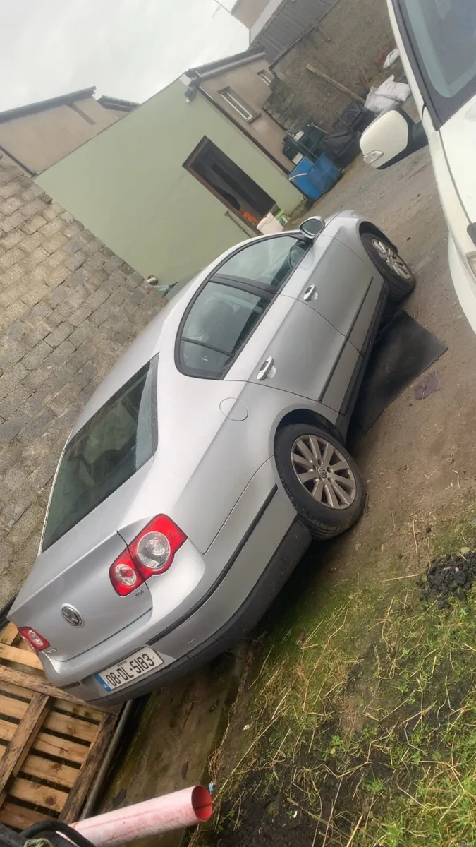 2008 Volkswagen Passat - Image 3