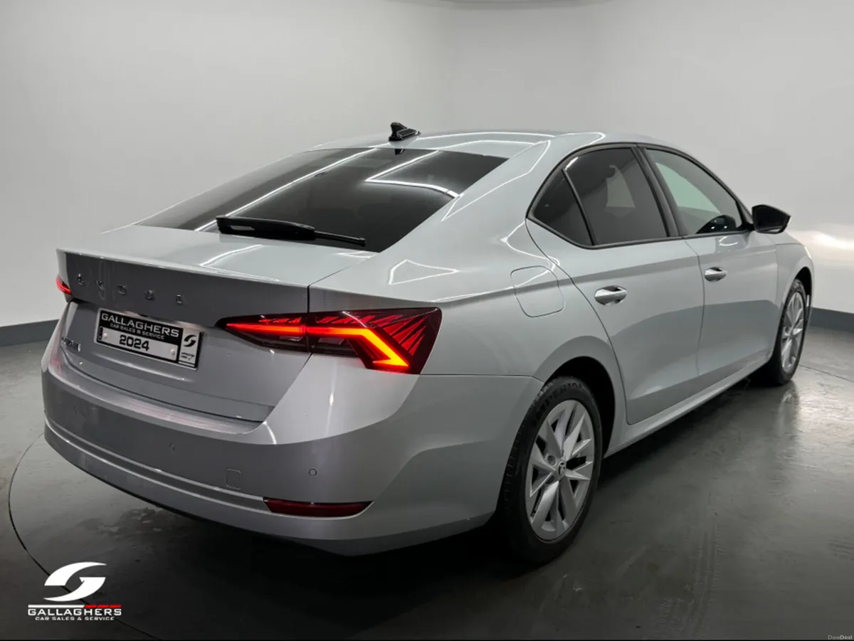 Skoda Octavia (241) AMBITION 2.0 TDI - Image 3
