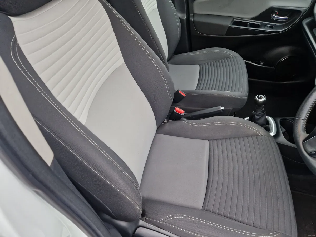 Toyota Yaris 2019 - Image 4