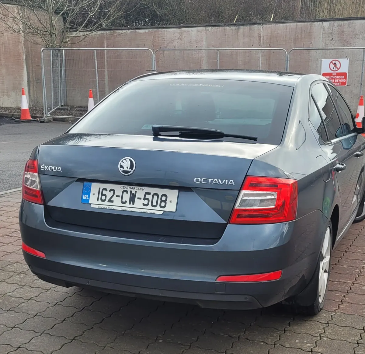 162 Skoda Octavia Style 1.6TDI Excellent Condition - Image 2