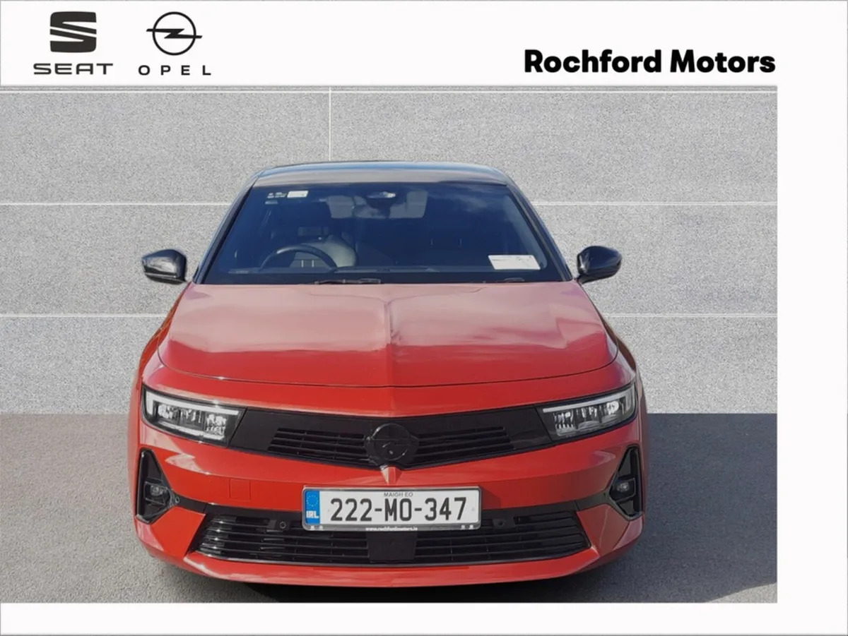 Opel Astra 5 DR HATCH-SRI-1.2 130PS AUTOMATIC - Image 2