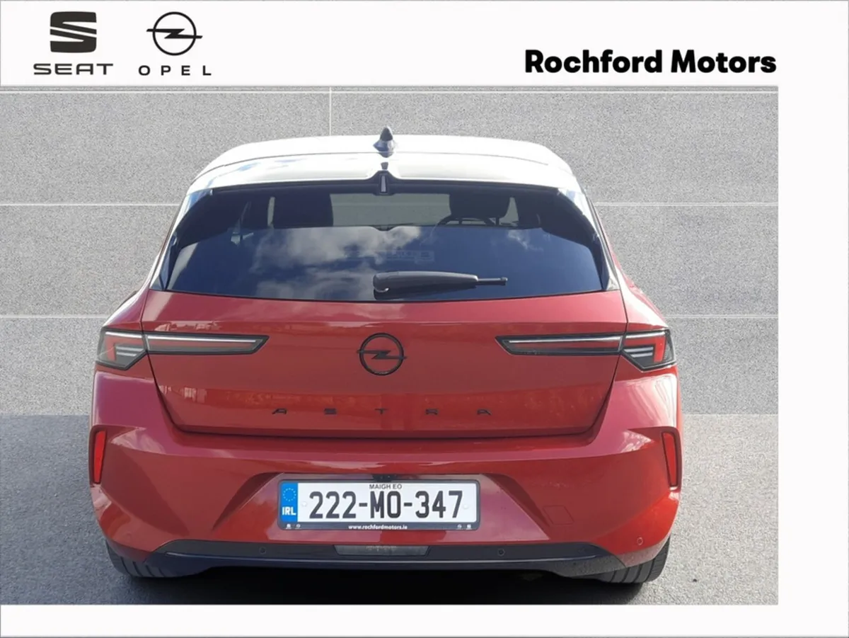 Opel Astra 5 DR HATCH-SRI-1.2 130PS AUTOMATIC - Image 5