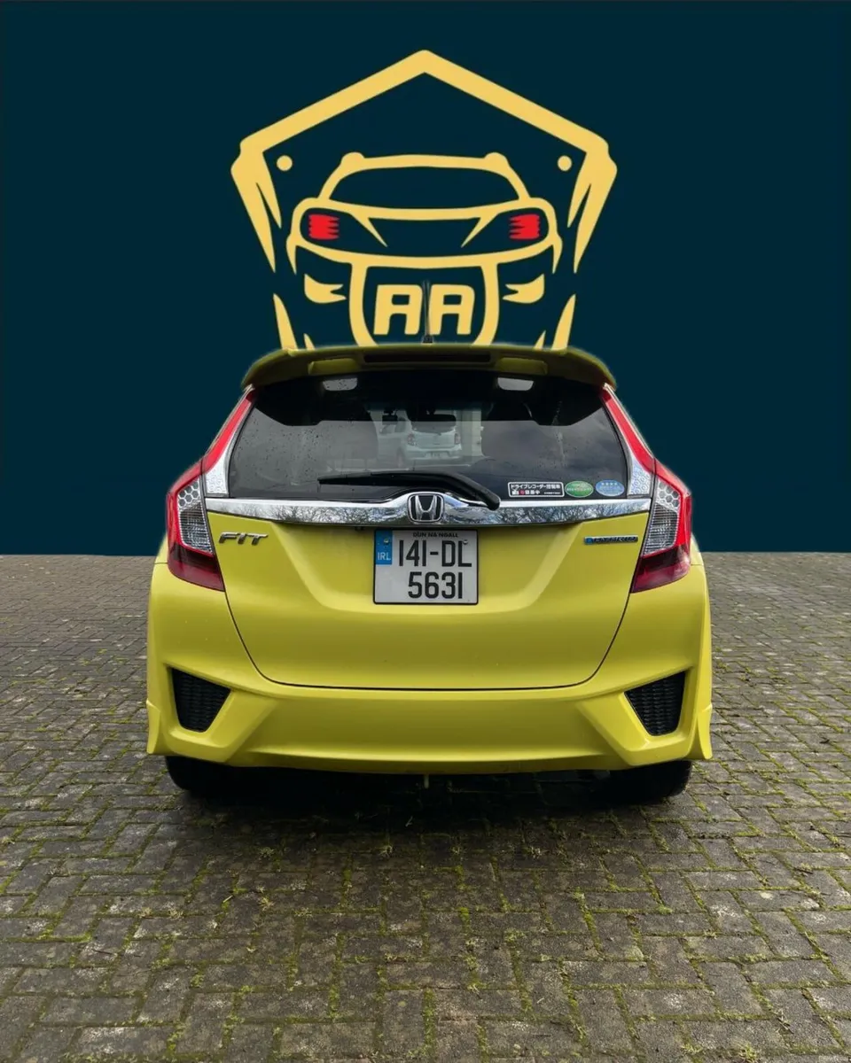 Honda Fit Sport Hybrid High Spec - Image 4