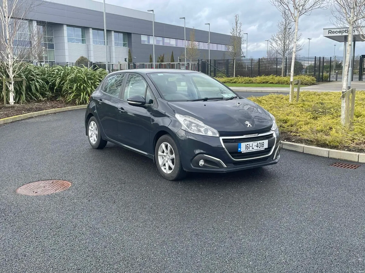 2016 Peugeot 208 08/26 tax 10/26 1.2 petrol - Image 1