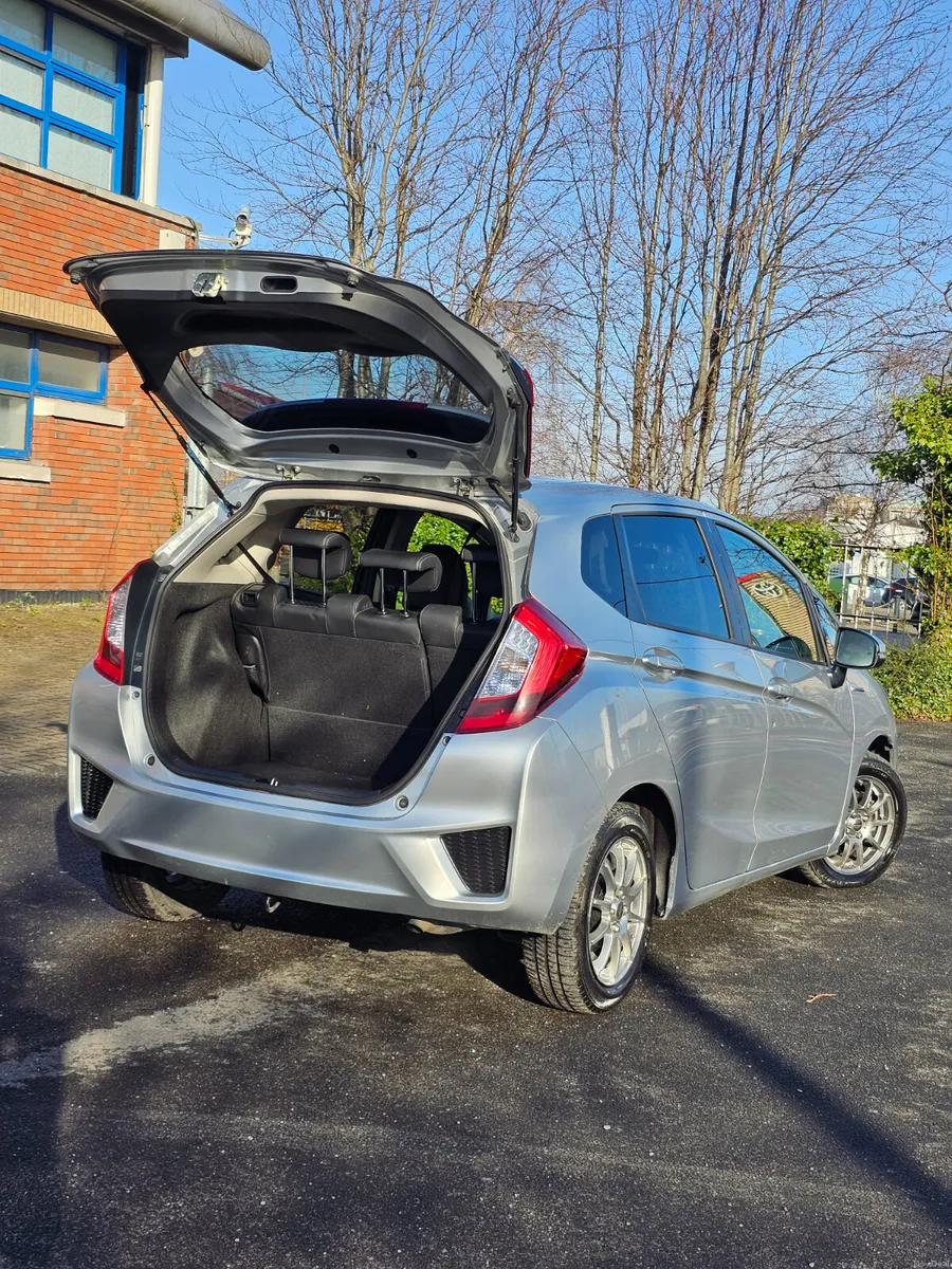 Honda Fit 2014 Hybrid - Image 3