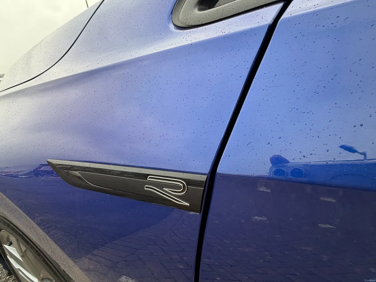 2022 VW Golf R-Line - Image 4