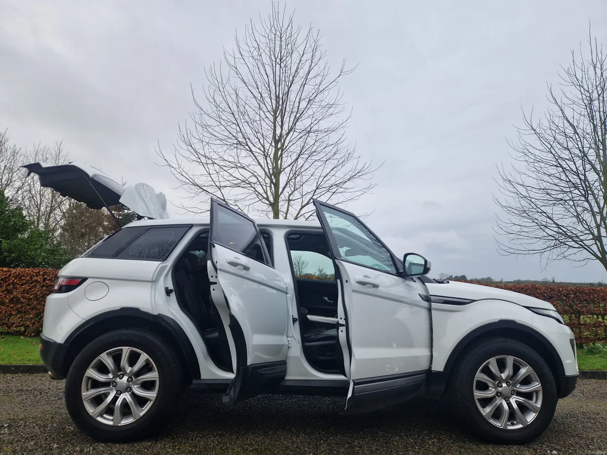 RANGE ROVER EVOQUE , VERY LOW KMS,FINANCE,PAN ROOF - Image 2