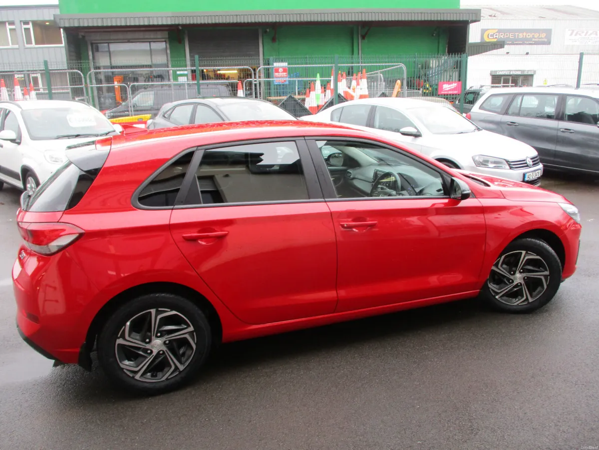 Hyundai i30 Deluxe diesel2022 - Image 4