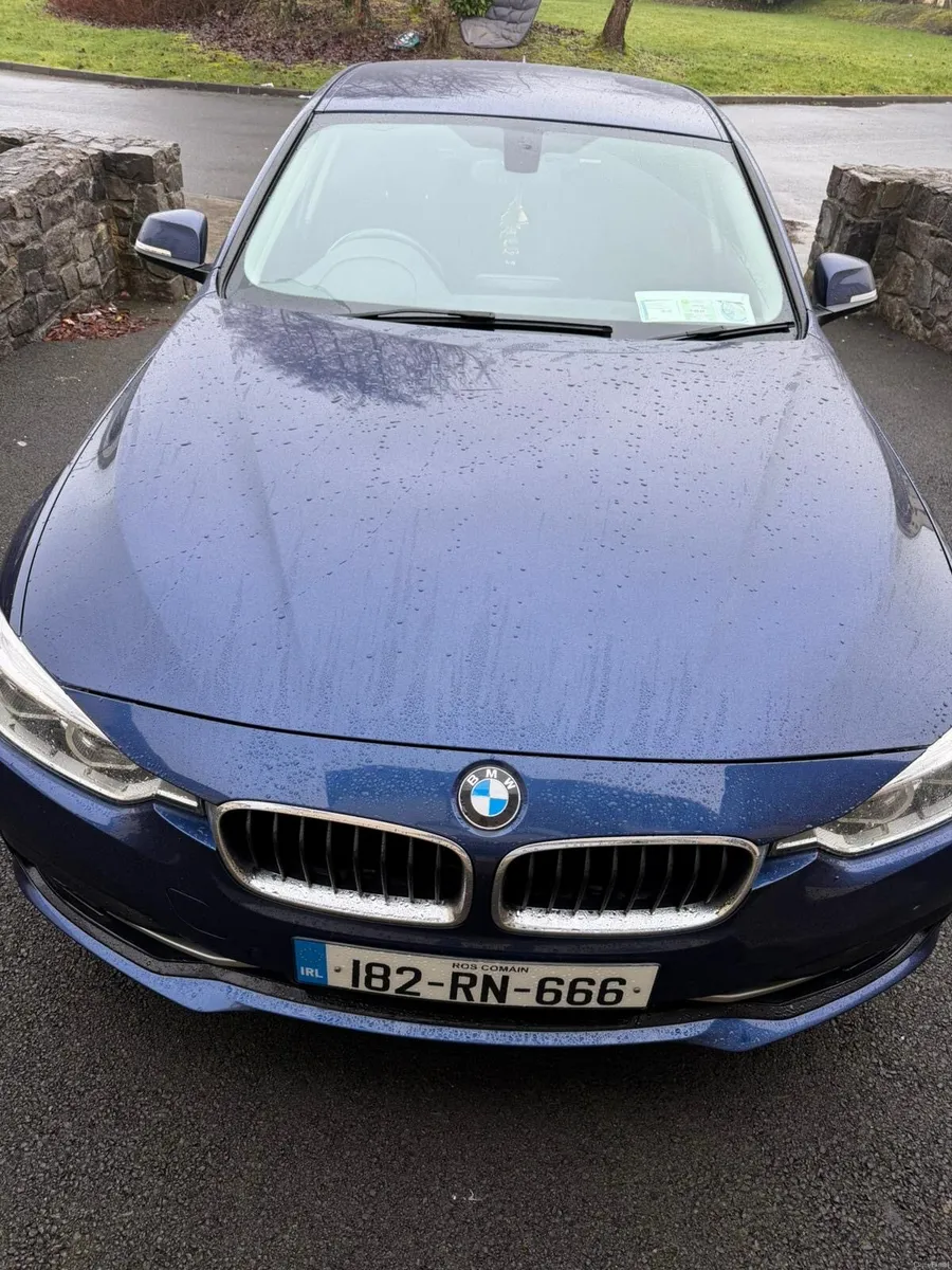 BMW 330e series 3 Sport - Image 4