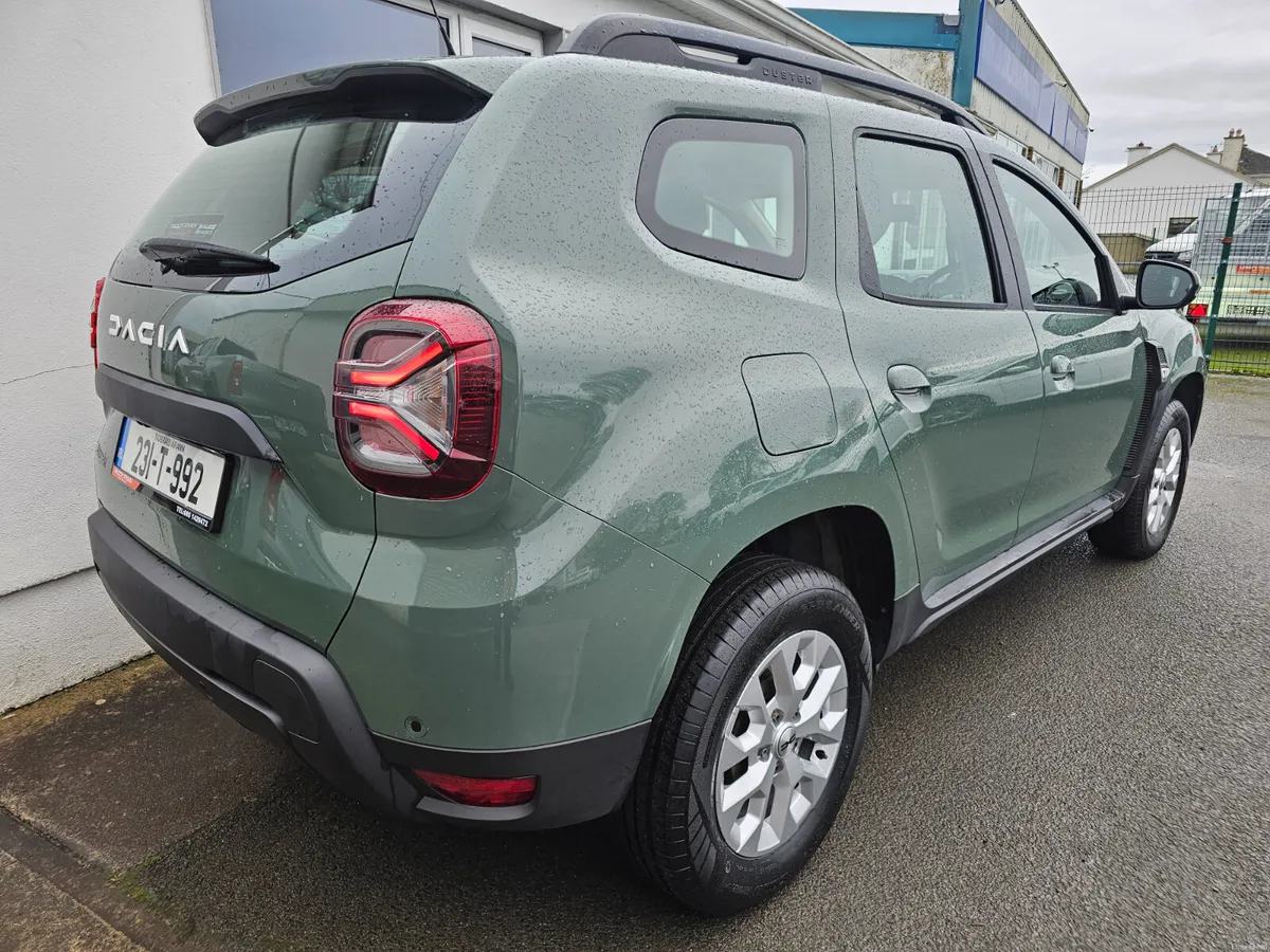 2023 Dacia Duster 1.5BlueDci Expression Manual - Image 3