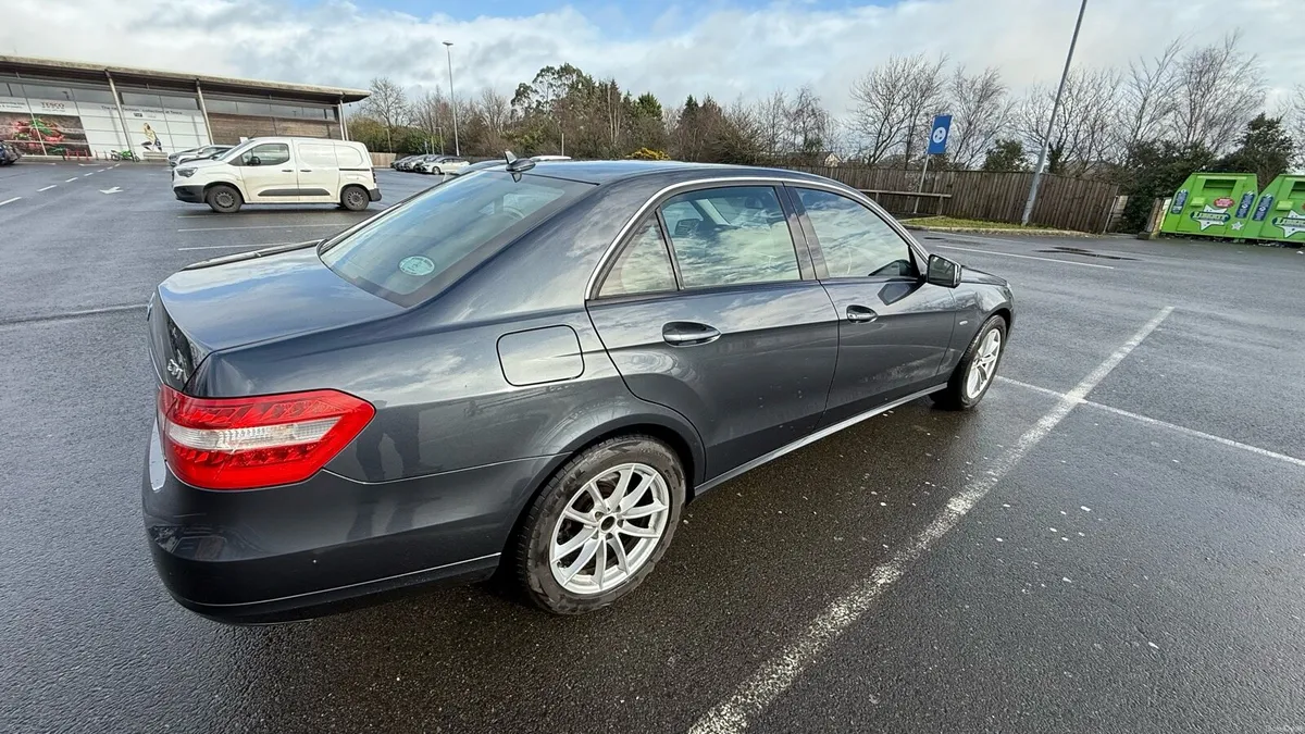 Mercedes E Class - Image 3