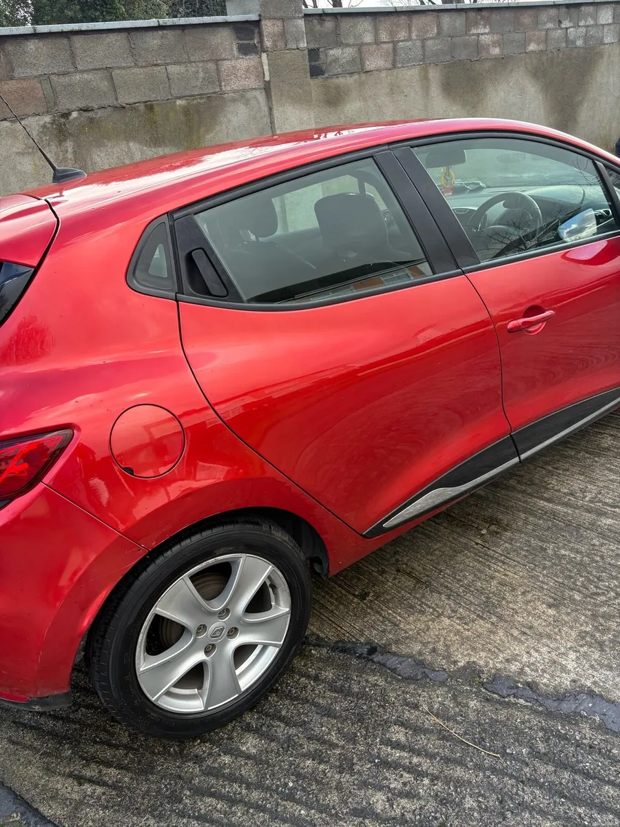 Renault Clio - Image 3