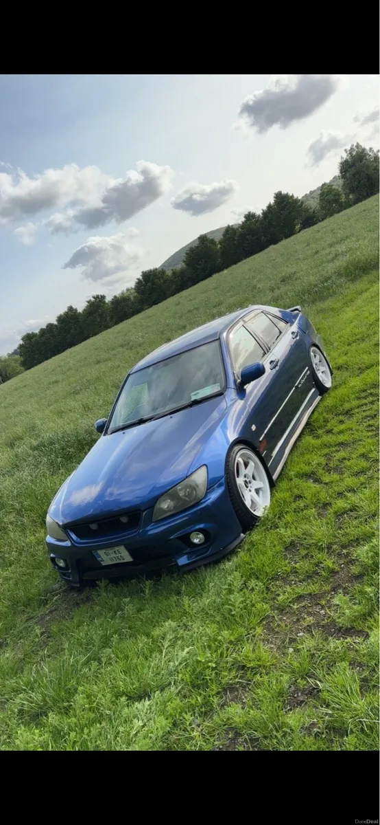 Toyota Altezza - Image 2