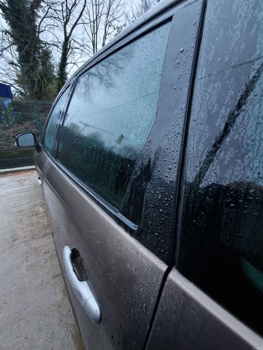 Renault Grand Scenic 2010 - Image 2