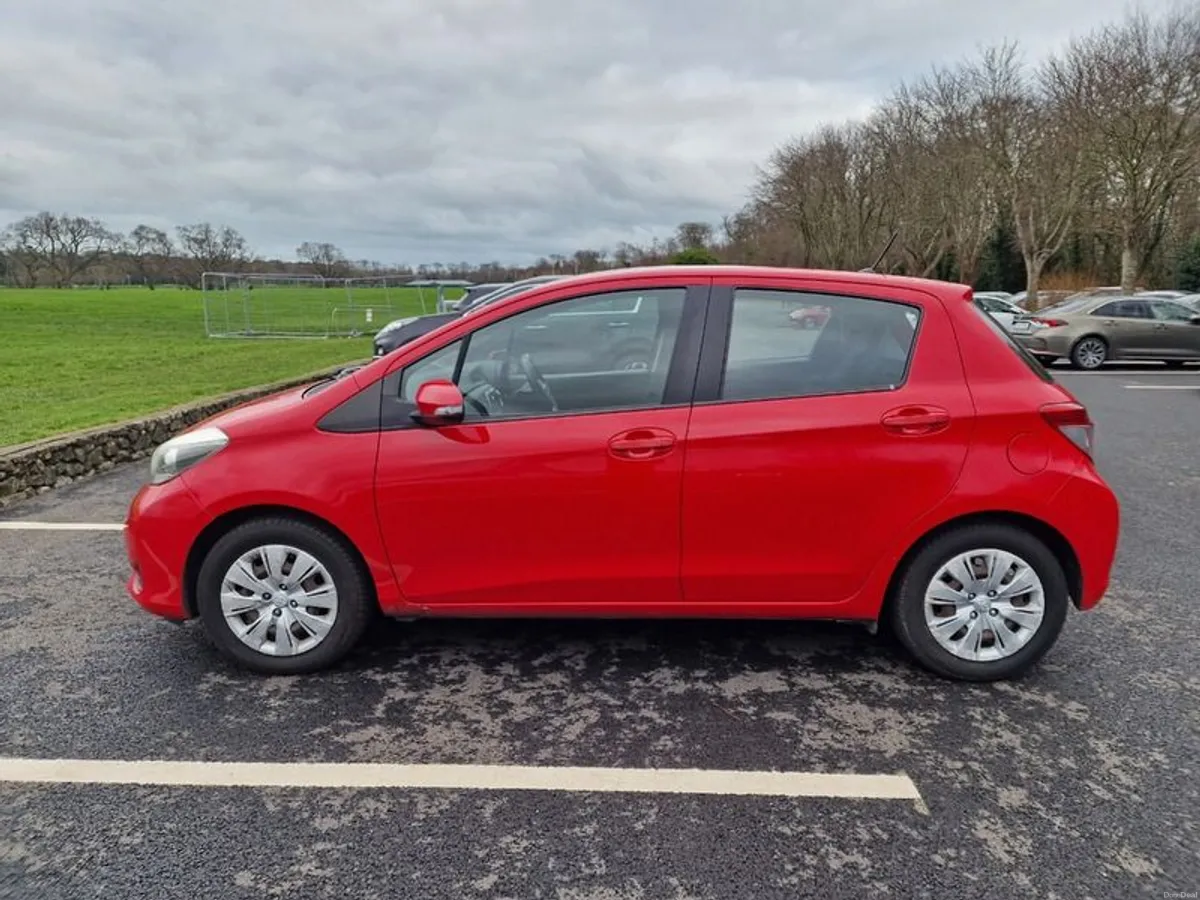 2012 Toyota Yaris (NCT 31/03/27, Road Tax 31/12/26) - Image 3
