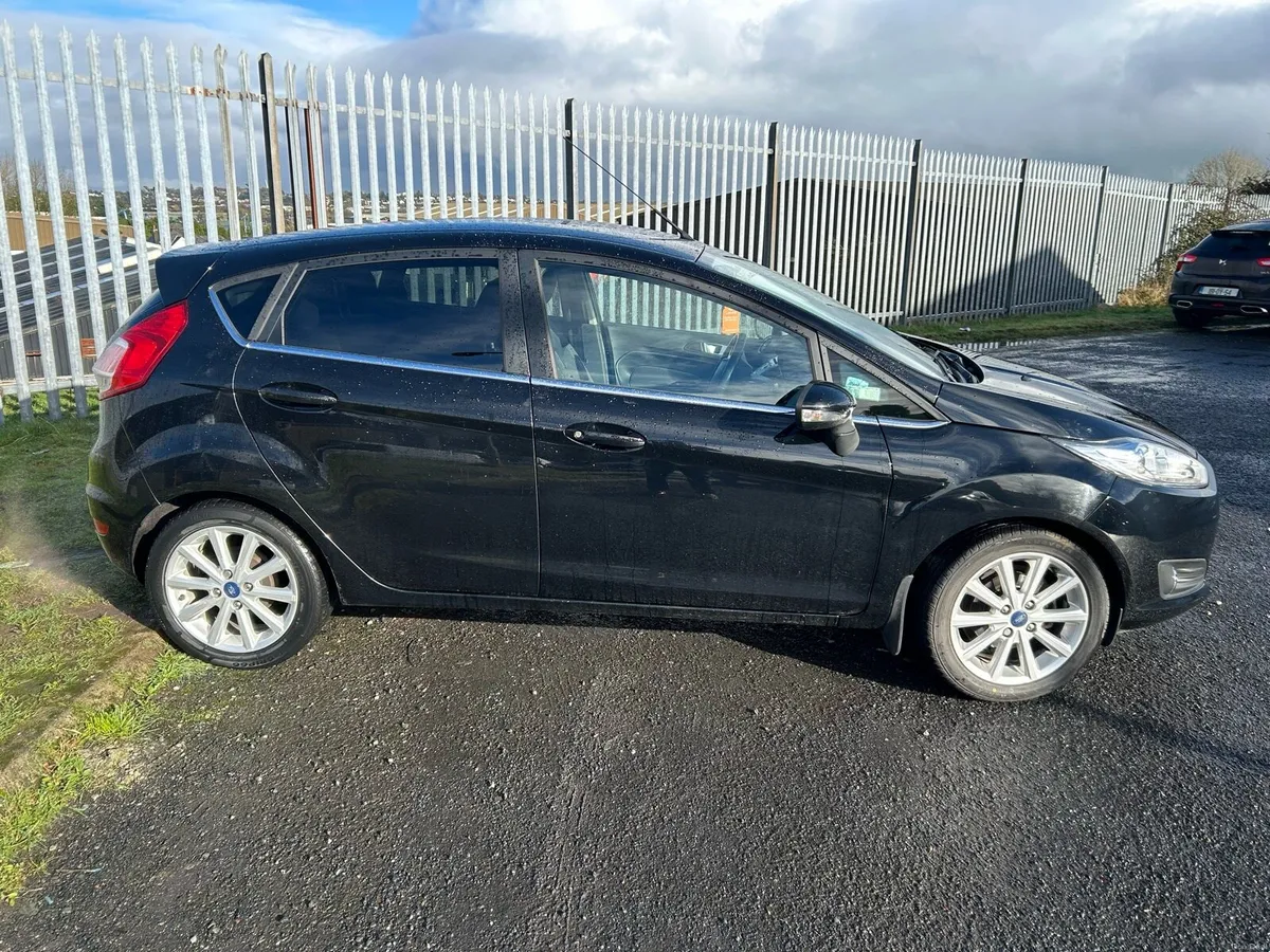 2017 FORD FIESTA 1 litre PETROL - Image 3