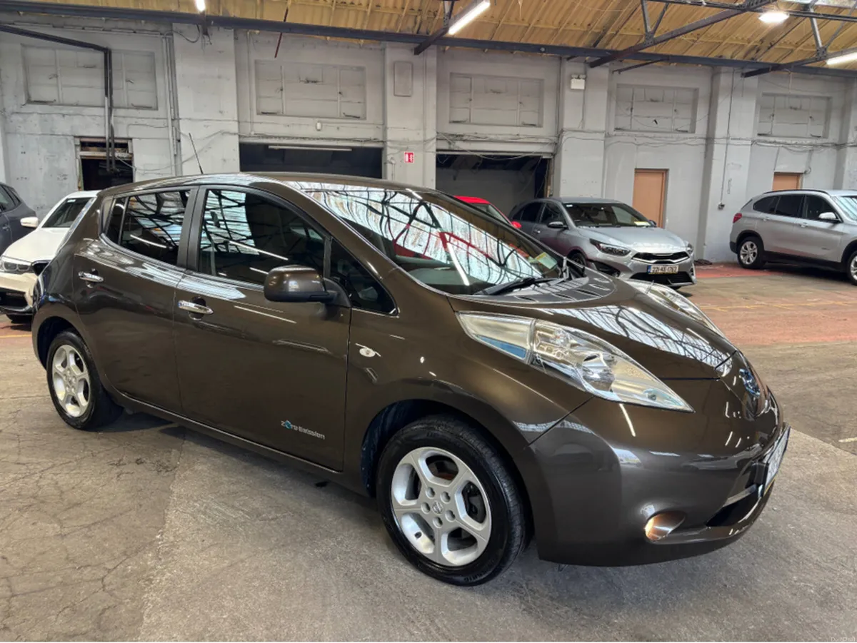 Nissan Leaf 30K EV SV 30KW 4DR AUTO - Image 1